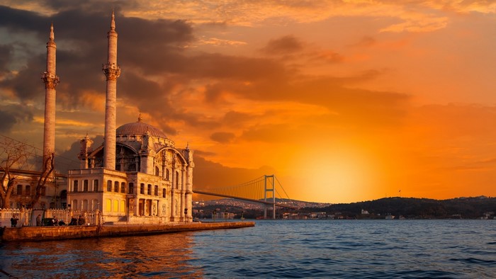 Ortaköy Mosque and Bosphorus Bridge at sunset, Istanbul