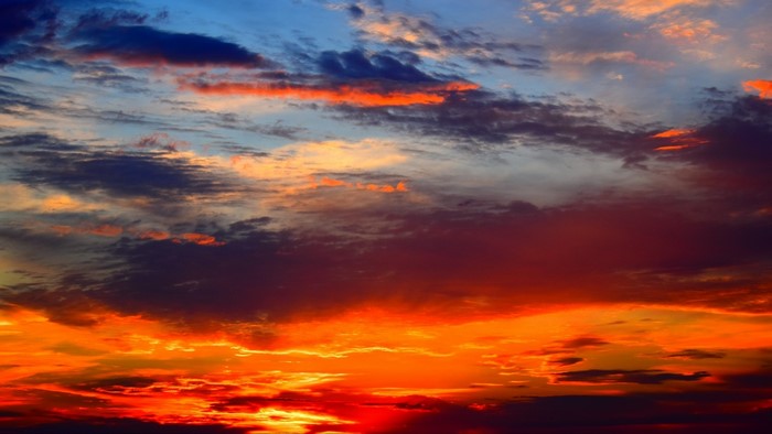 Dramatic Sunset Sky with Fiery Clouds