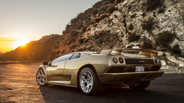 4K Lamborghini Diablo on a Mountain Road at Sunset