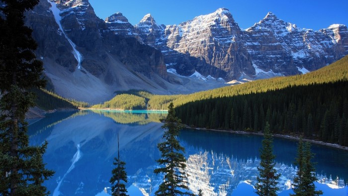 Moraine Lake and Mountains in Banff National Park, Canada