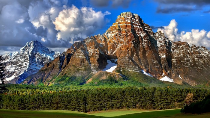Mountains with snow and clouds