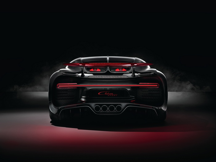 Bugatti Chiron Sport rear view 4K