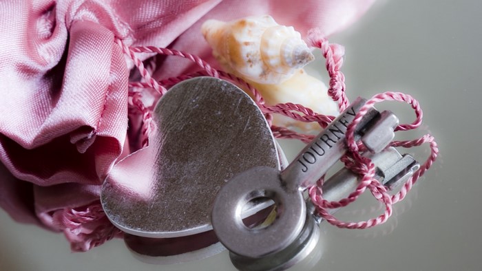 Heart charm with key and seashell
