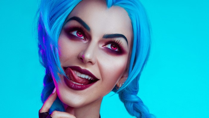 Jinx from League of Legends Cosplay