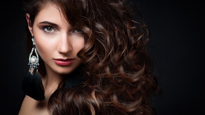 4K Girl with Feather Earring