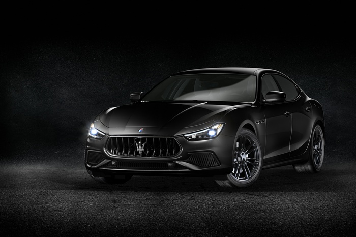 2018 Maserati Ghibli S Q4 Nerissimo 4K