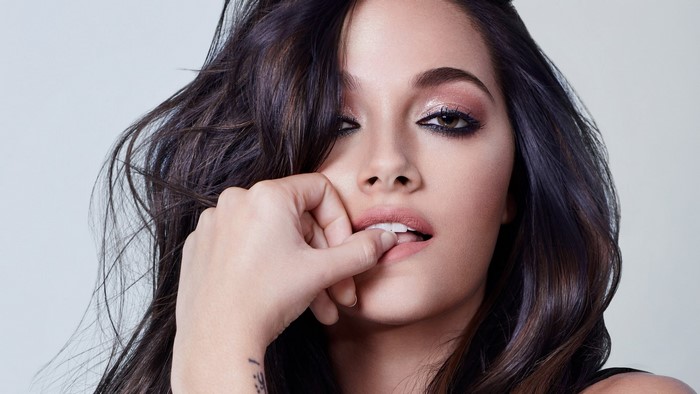 Oriana Sabatini close-up portrait