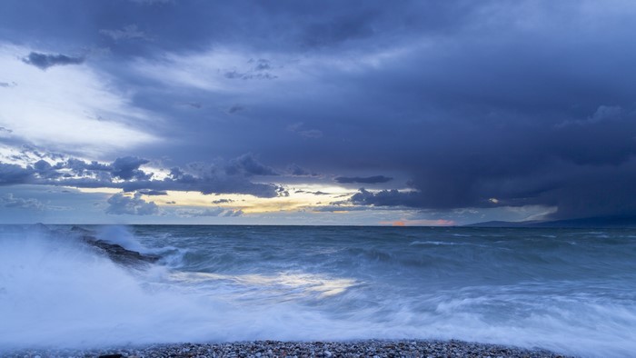 4K Sea with Stormy Clouds