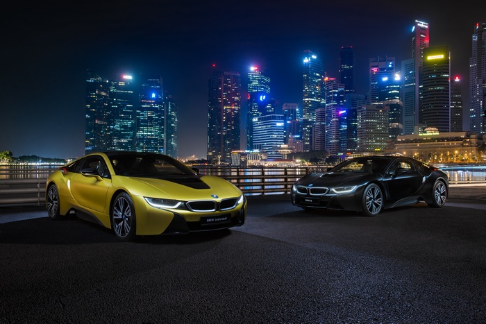 BMW i8 Frozen Yellow and Frozen Black Editions in Singapore