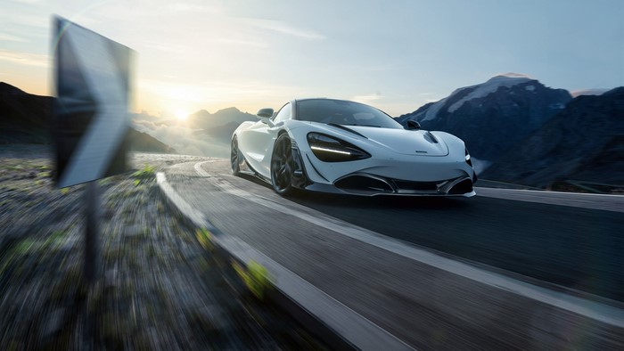 4K McLaren 720S Novitec on Mountain Road