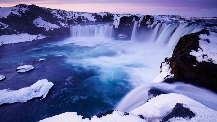 4K Godafoss Waterfall in Winter