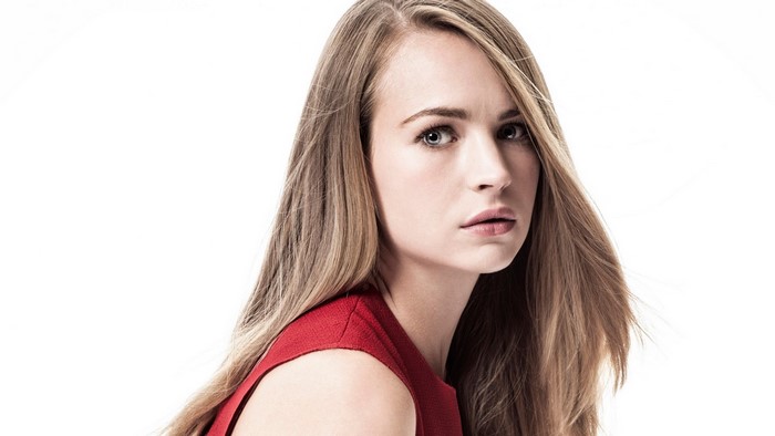 Britt Robertson