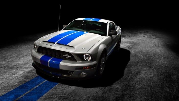 Ford Mustang Shelby GT500 with blue stripes