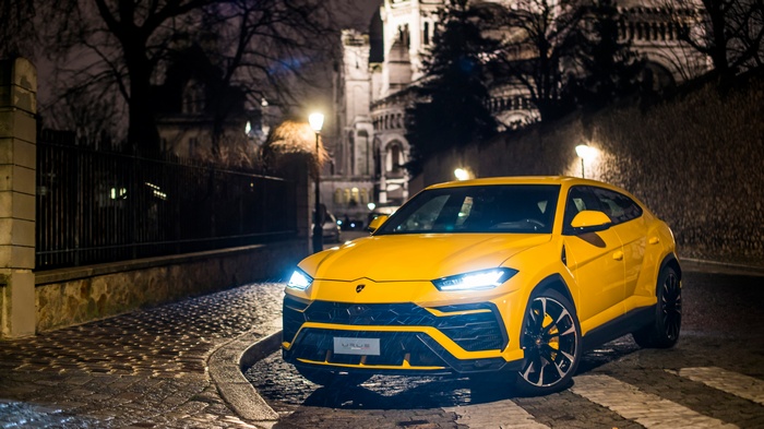 Yellow 2018 Lamborghini Urus Luxury SUV 4K