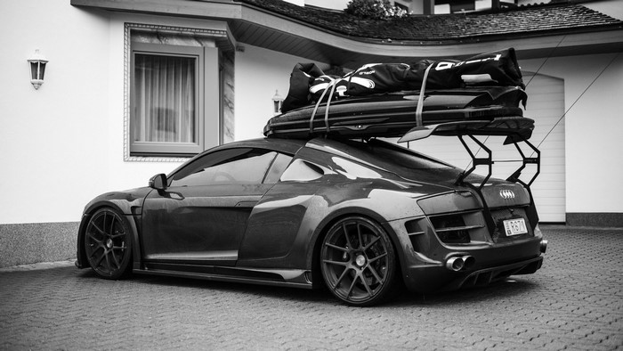 Audi R8 with roof rack and cargo
