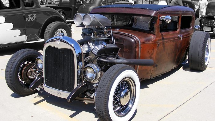 Custom hot rod car with exposed engine