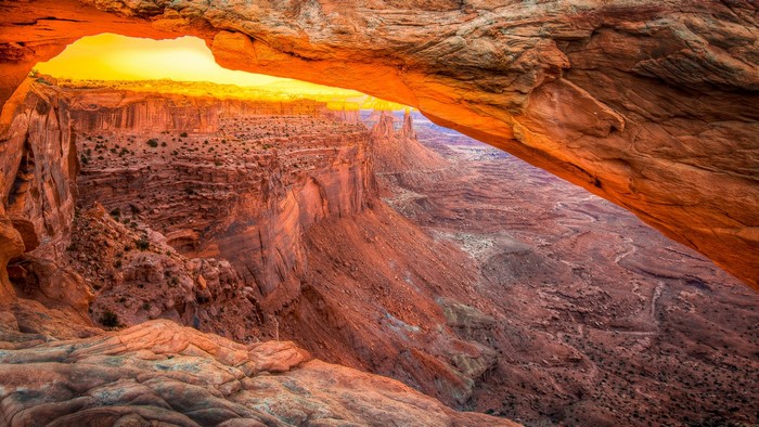 Mesa Arch at Sunrise, Canyonlands National Park