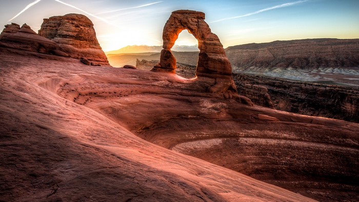 Delicate Arch in Arches National Park at sunset