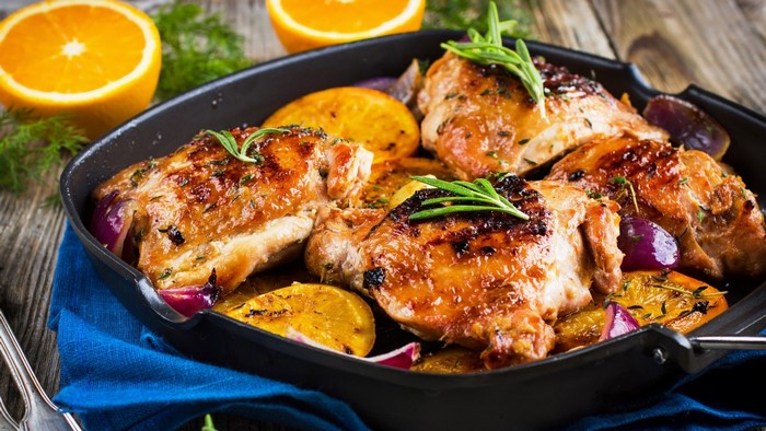 Baked Chicken with Oranges and Red Onion