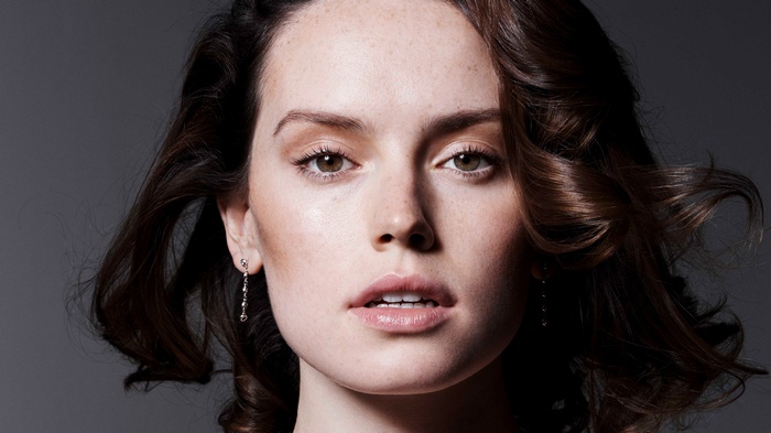 Daisy Ridley portrait