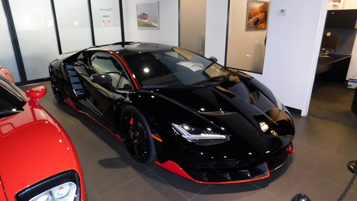2017 Lamborghini Centenario Coupe