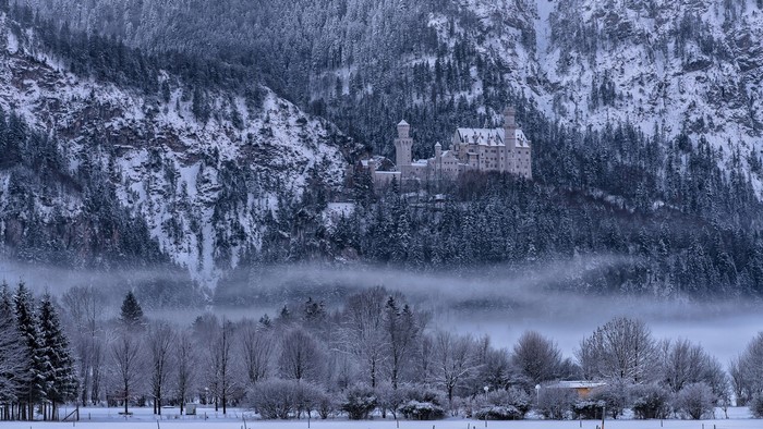 Neuschwanstein Castle in winter, Germany