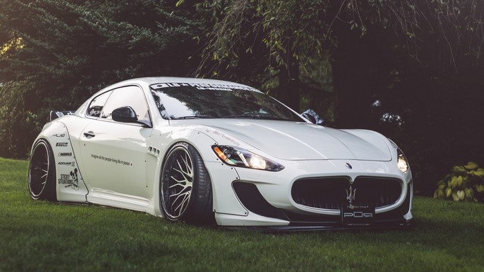 White Maserati GranTurismo with widebody kit