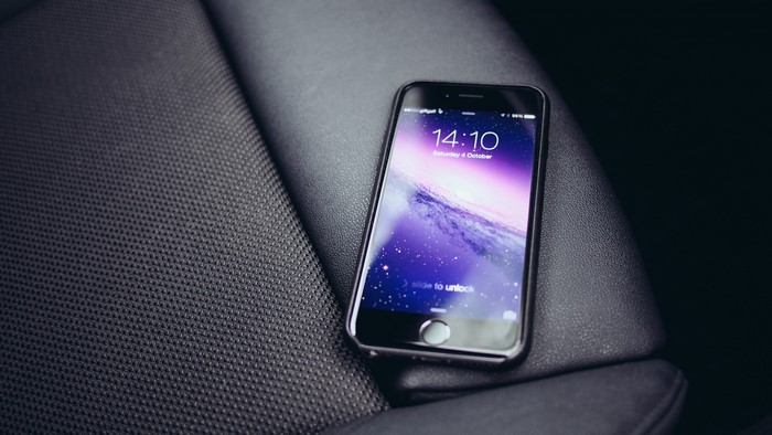 iPhone 6 on car seat