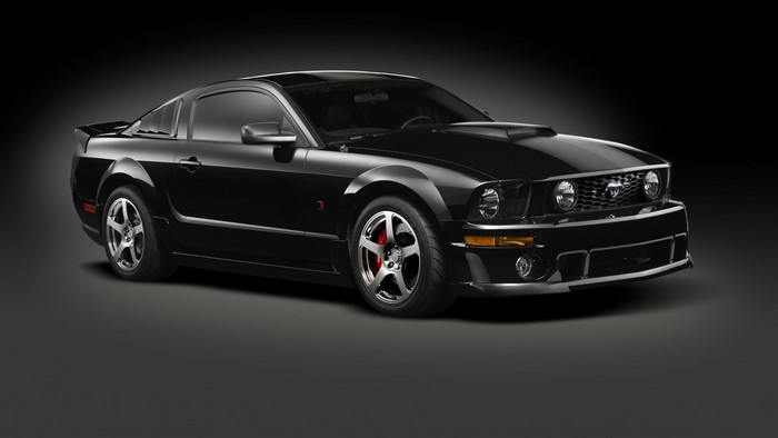 Black Ford Mustang