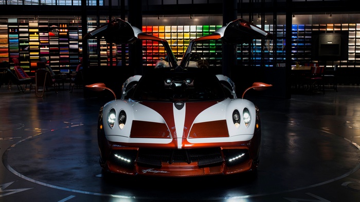Pagani Huayra Lampo Hypercar 4K