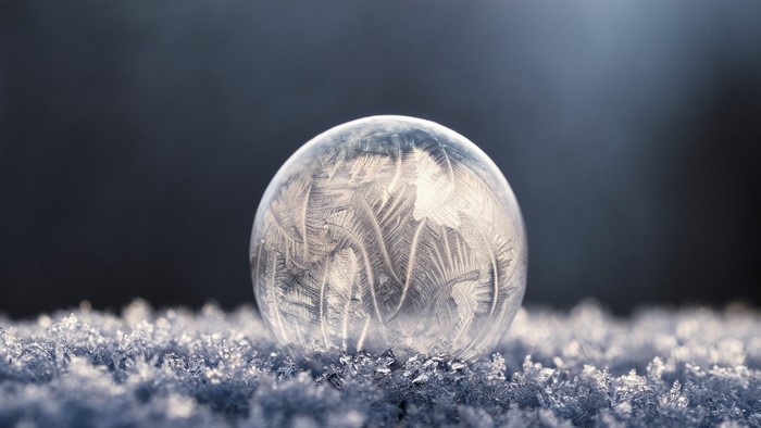 Frozen bubble on frost