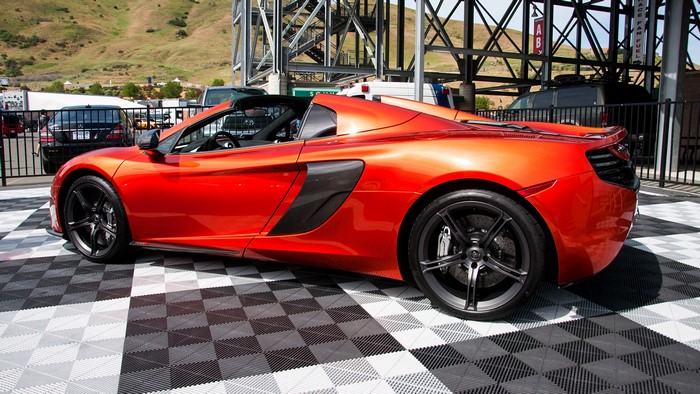 4K McLaren Sports Car