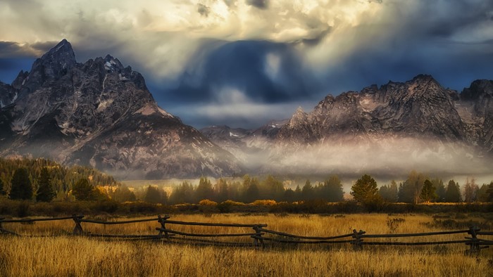 4K Foggy Mountains with Wooden Fence