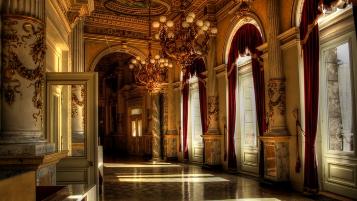 4K Renaissance Hallway with Chandeliers