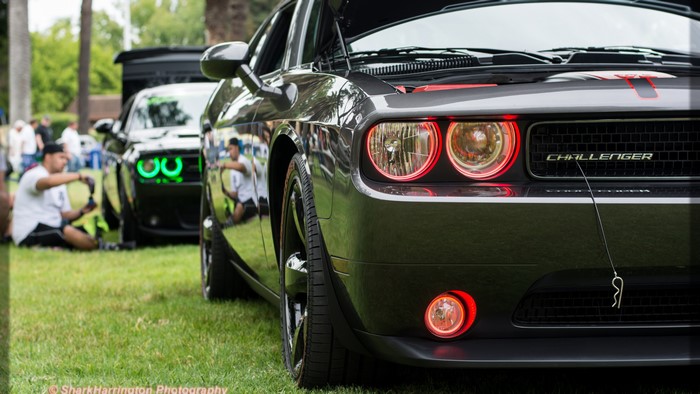 4K Dodge Challenger with custom lights