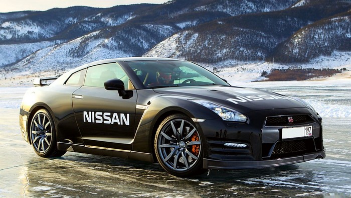 Black Nissan GTR on Ice