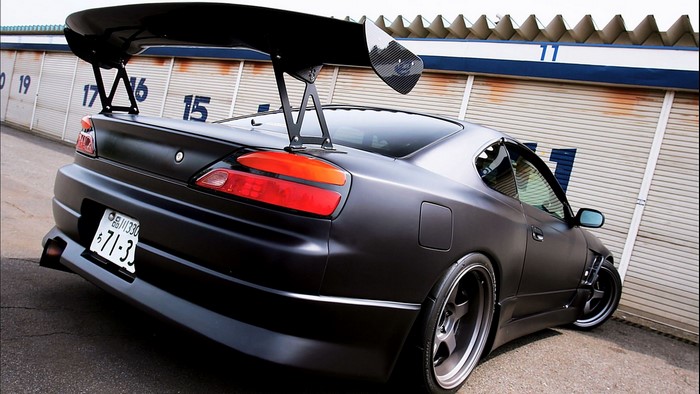 Nissan Silvia S15 with large rear wing