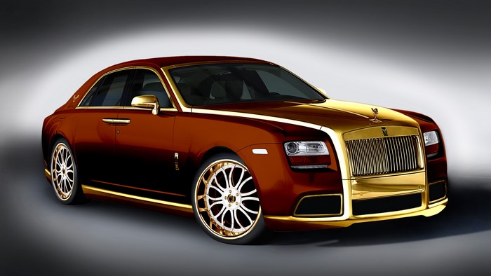 4K Rolls Royce Ghost with Gold Trim