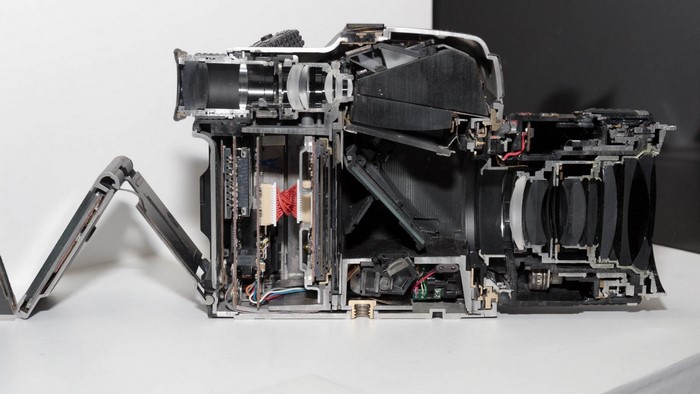 Cutaway of Pentax 645z Medium Format DSLR Camera