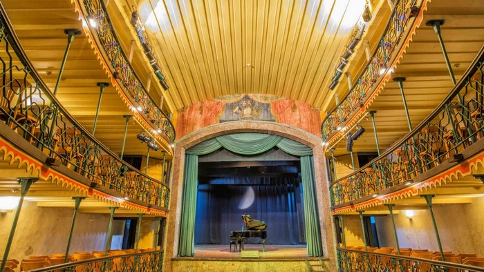 Ouro Preto Theater interior with stage and piano