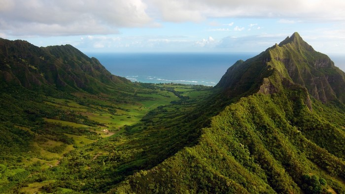 Valley and Mountains on Oahu, Hawaii