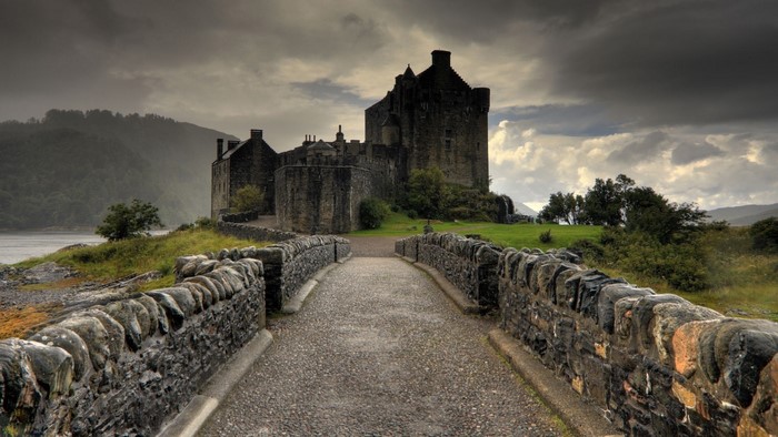 Eilean Donan Castle on a cloudy day
