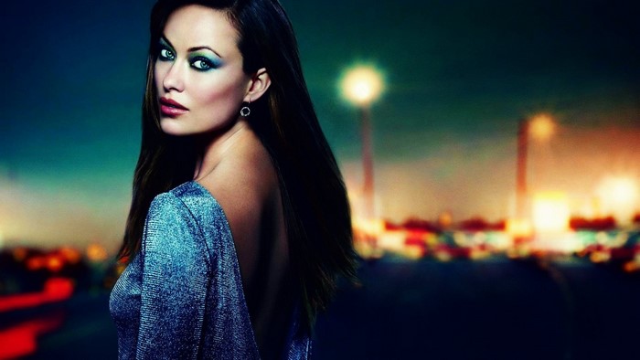 Olivia Wilde looking over her shoulder