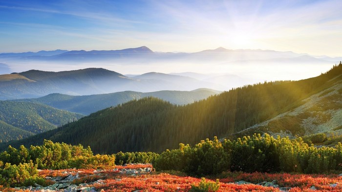 Smokey Mountain Sunrise with Sun Rays
