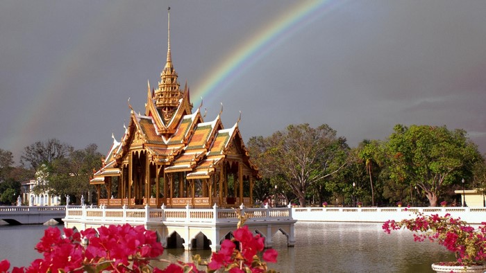 Bang Pa In Royal Palace with Rainbow