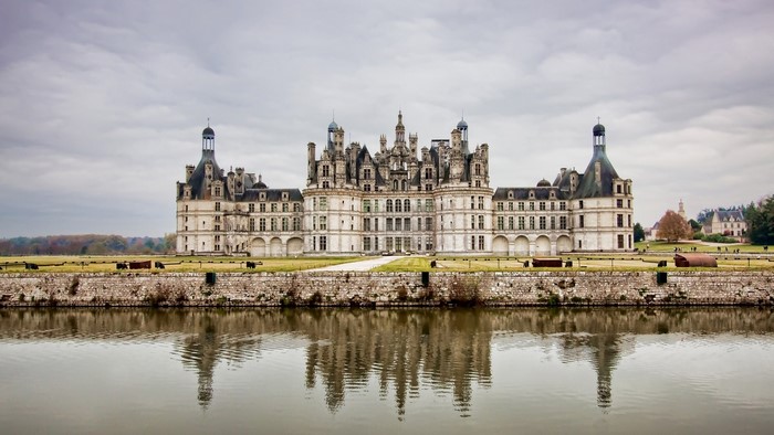 Chateau de Chambord reflected in water