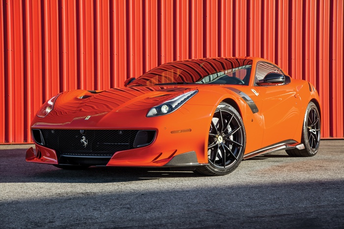 Orange Ferrari F12tdf 2017 4K