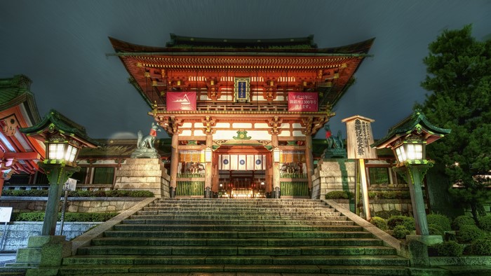 4K Japan Traditional Temple Entrance at Night