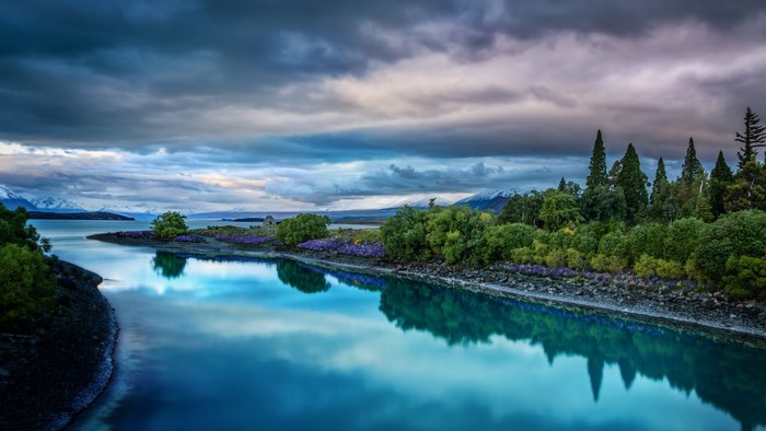 New Zealand Lake Tekapo with Mountains and Trees