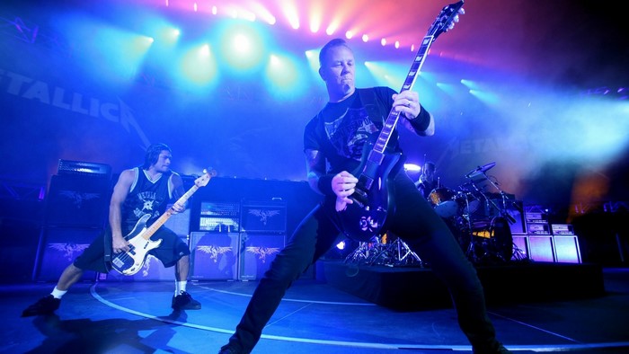 James Hetfield and bandmate performing live